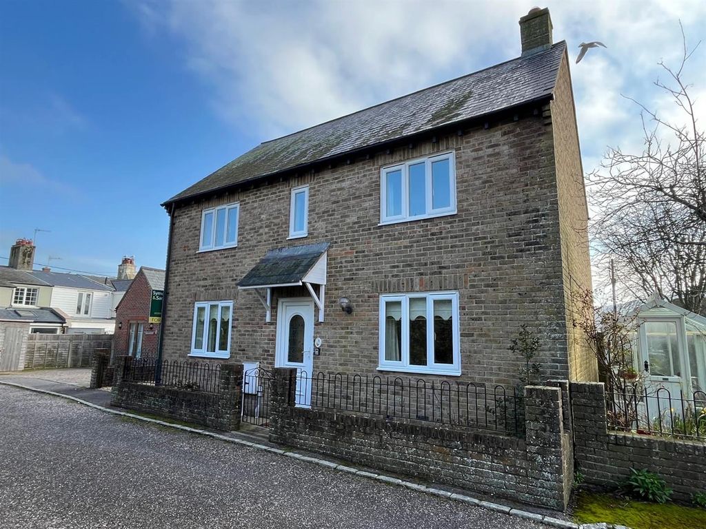 Property photo 1 of 10 F3B989Ad-8Fb0-45E5-8565-ba6988652490.Jpeg