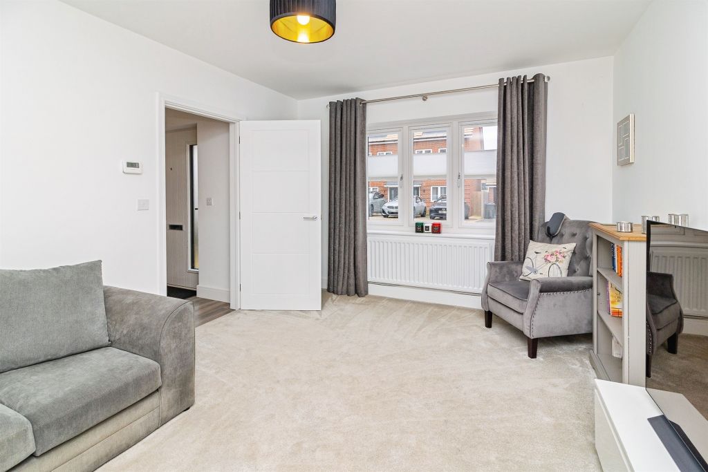 Property photo 2 of 17