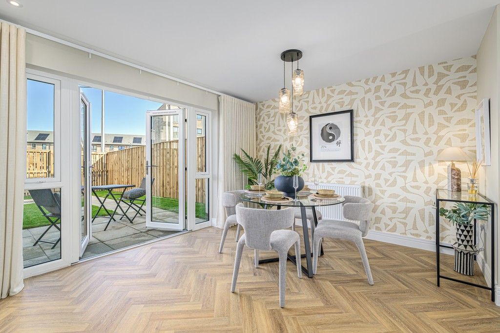 Property photo 3 of 12 4 Bedroom Townhouse For Sale | Dining Area With French Doors To The Rear Garden And Patio