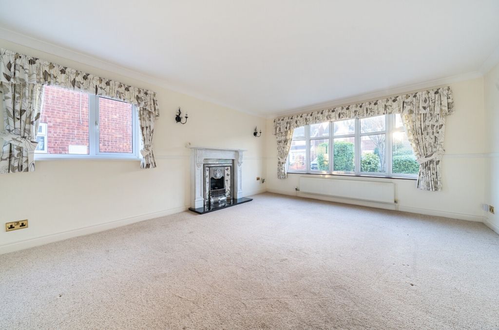 Property photo 3 of 12 1243873 (2)