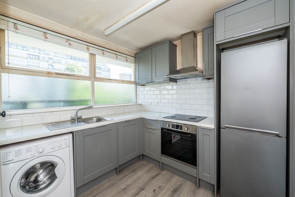 Property photo 3 of 25 4518598