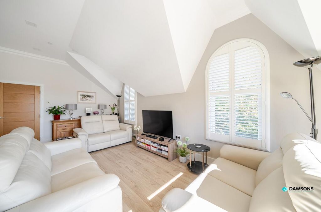 Property photo 2 of 19 F2Fea7Ca-Ad3c-453d-866A-69B77E16E041.Jpg