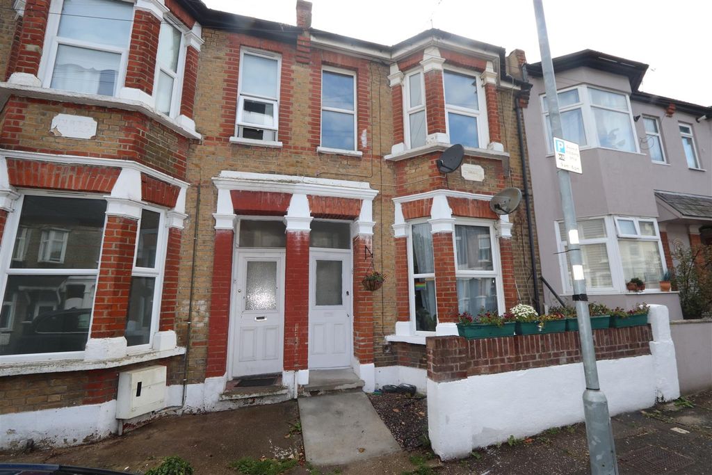 Property photo 2 of 8 Img_2310.Jpg