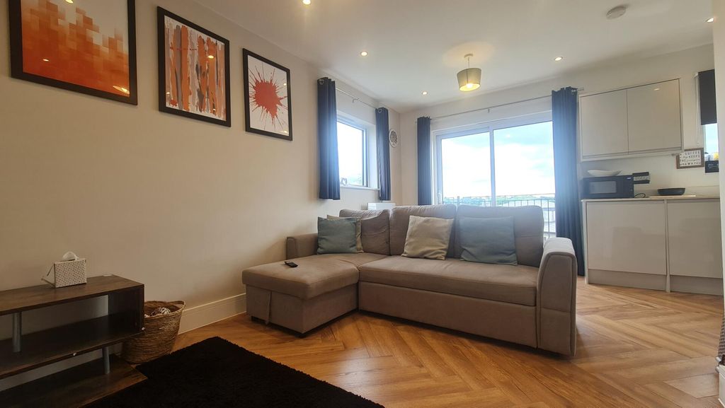 Property photo 1 of 16 Living Room