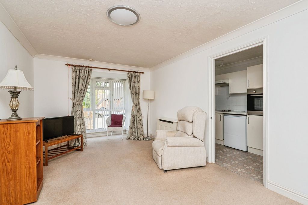 Property photo 3 of 16