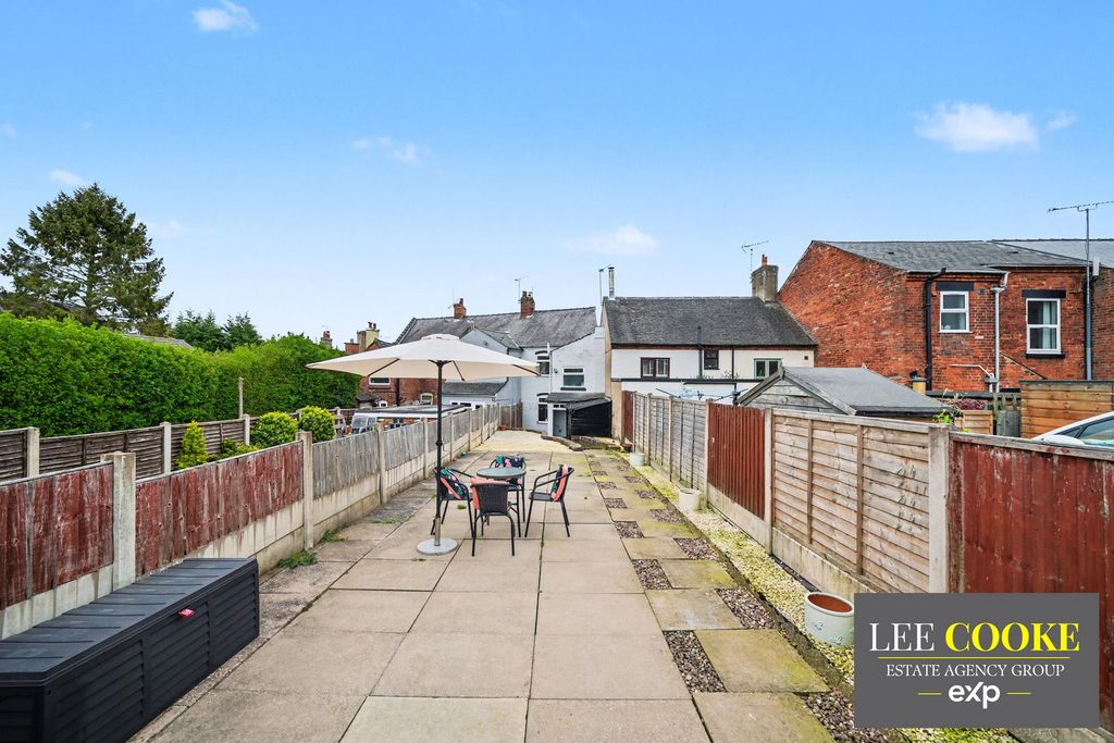 Property photo 2 of 21