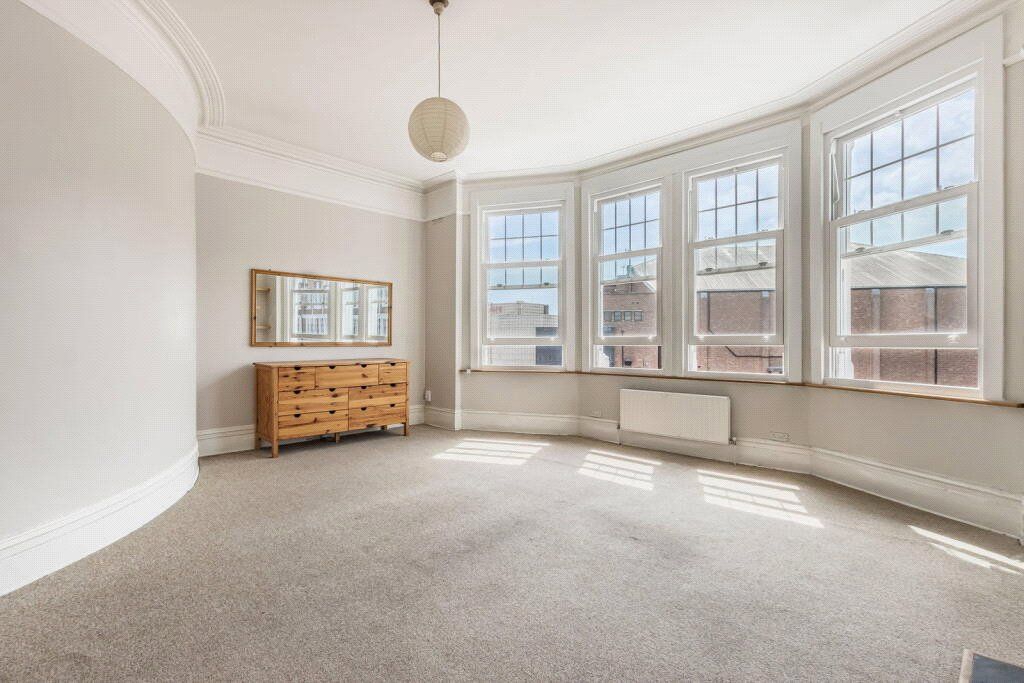 Property photo 2 of 14 Picture No. 08
