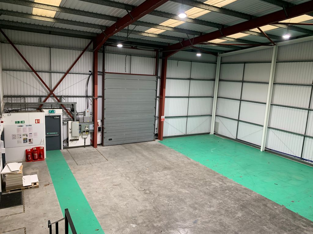 Property photo 3 of 12