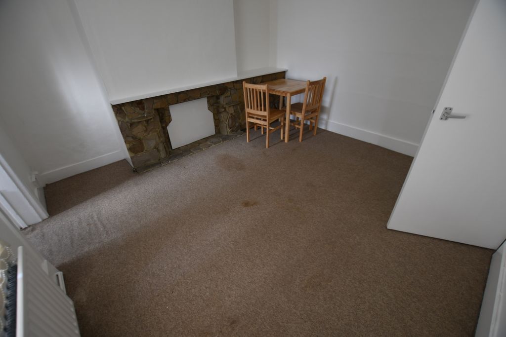 Property photo 2 of 11 Dsc_0102