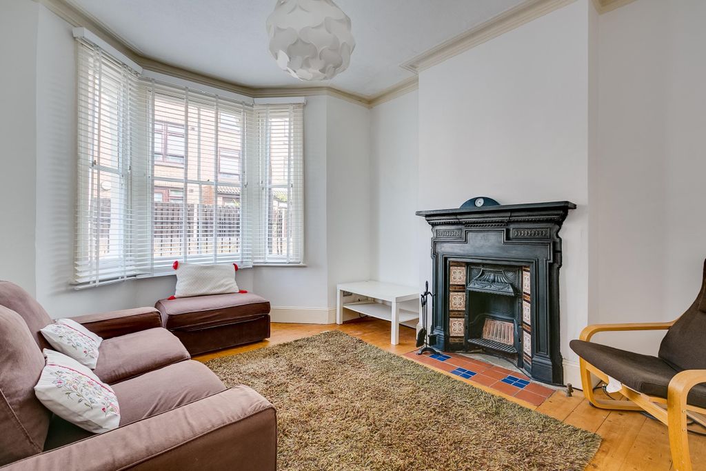 Property photo 1 of 10 View