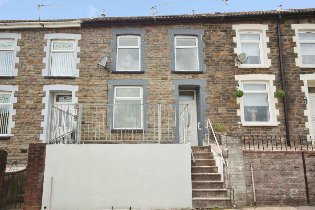Property photo 2 of 14