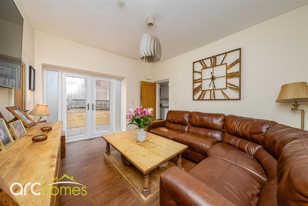 Property photo 2 of 27 Dsc01489-Edit.Jpg