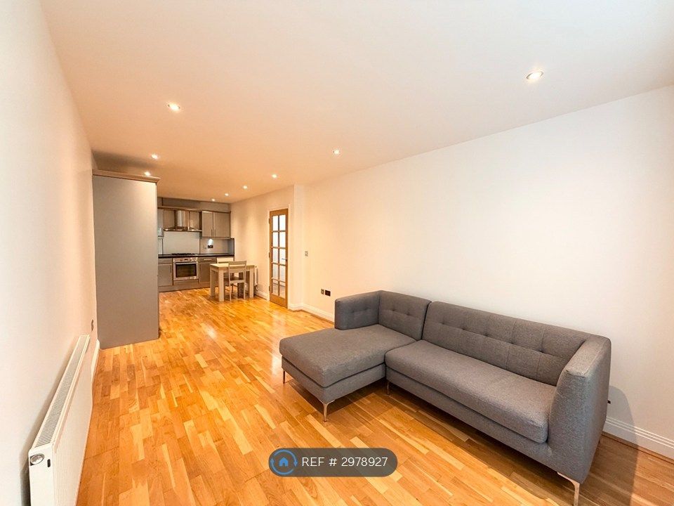 Property photo 3 of 8