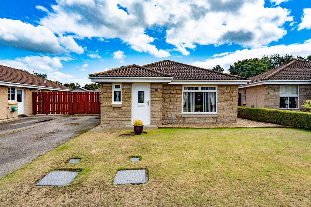 Property photo 1 of 39
