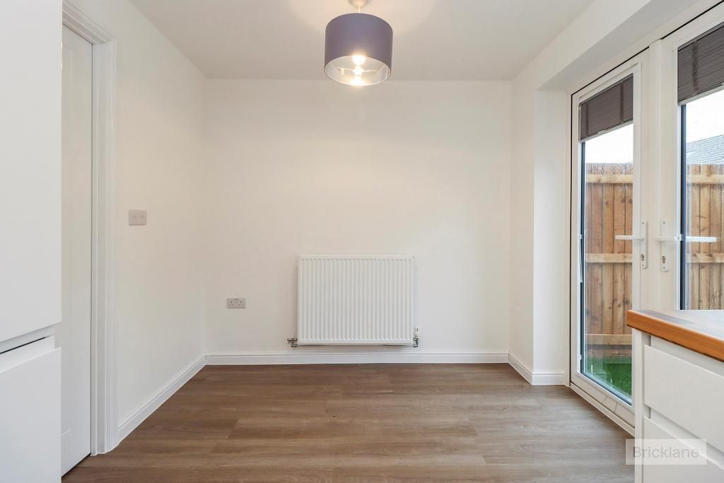 Property photo 3 of 14 Dining Area