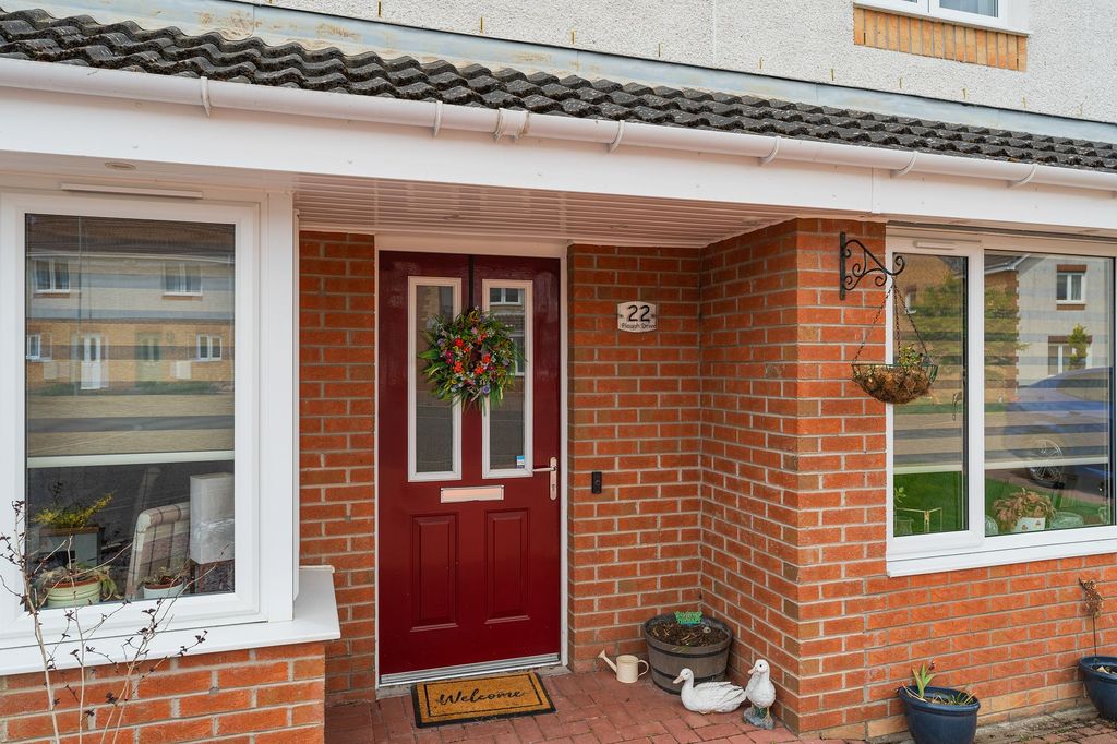Property photo 3 of 27