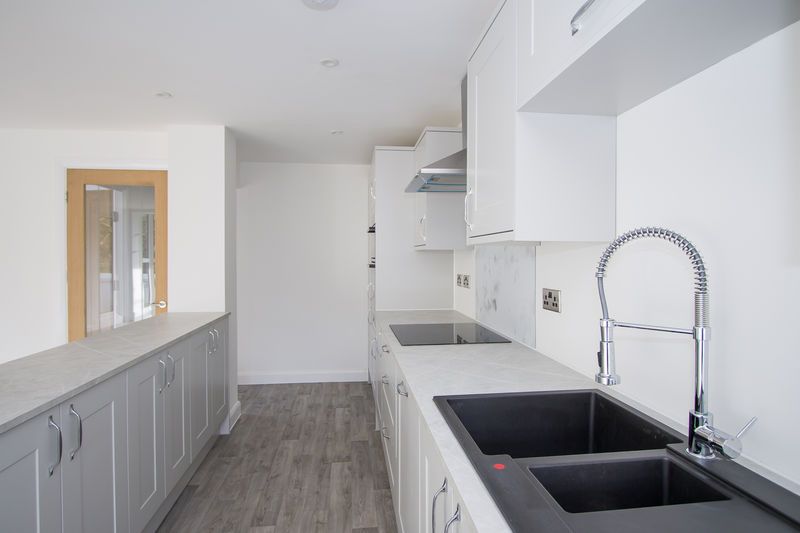 Additional image 10 of 3 bed flat for saleSeabank, The Esplanade, Penarth CF64