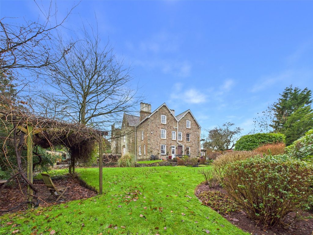 Property photo 1 of 21 Garden