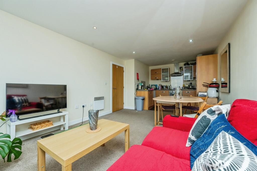 Property photo 3 of 9