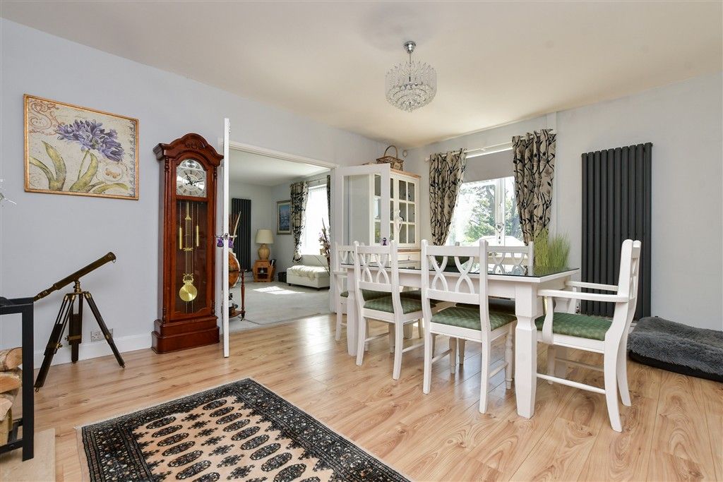 Property photo 3 of 25 Dining Area
