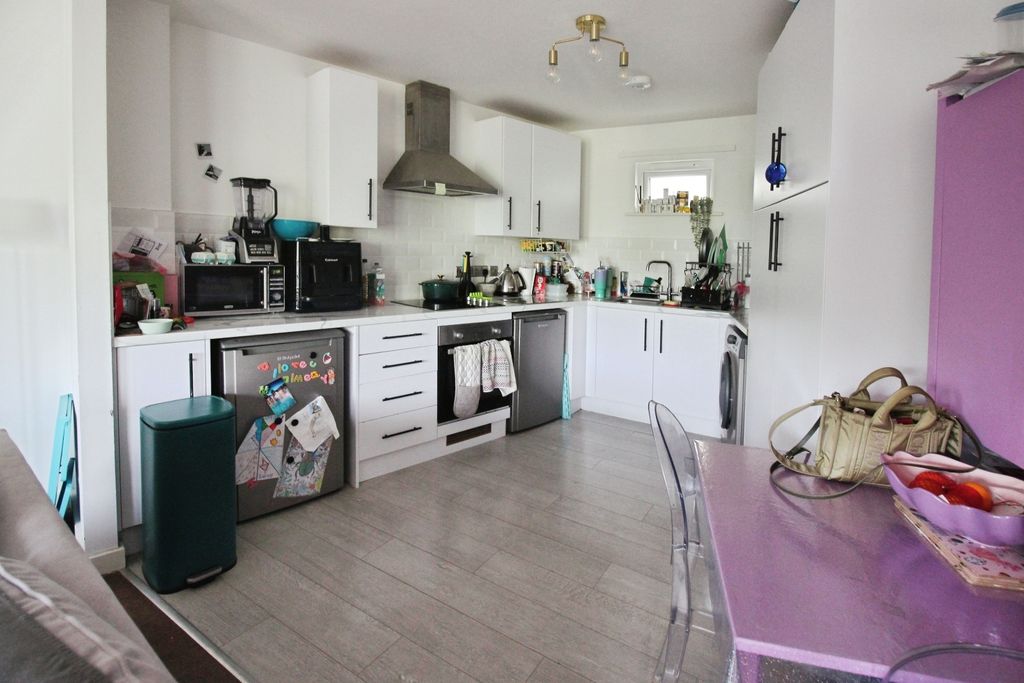 Property photo 2 of 12 Pbox-Img.Jpg