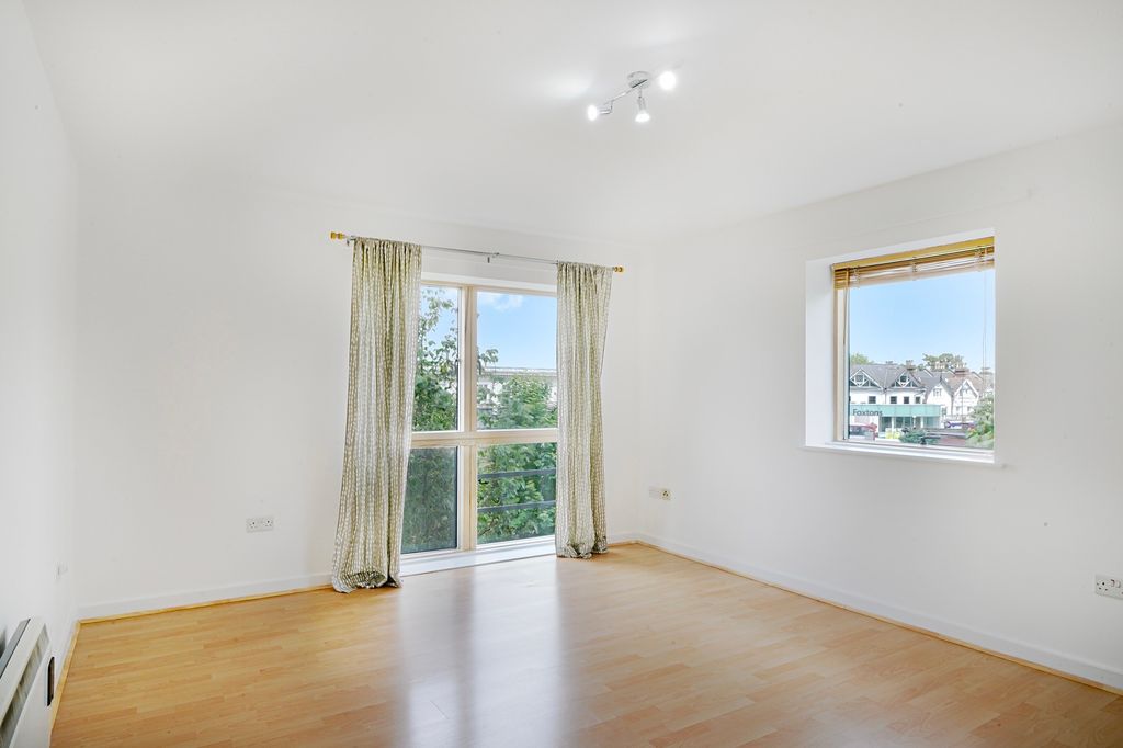 Property photo 2 of 15 Flat 46, Erin Court - 285Zwofso4Puqwql3Bdt