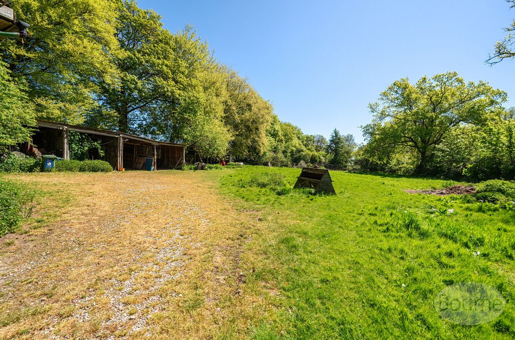 Property photo 3 of 29 845E266F-0993-4Bb...