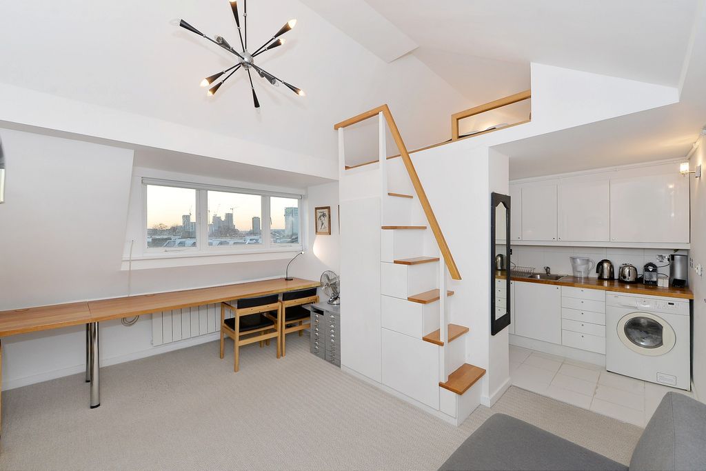 Property photo 2 of 9 Picture 2