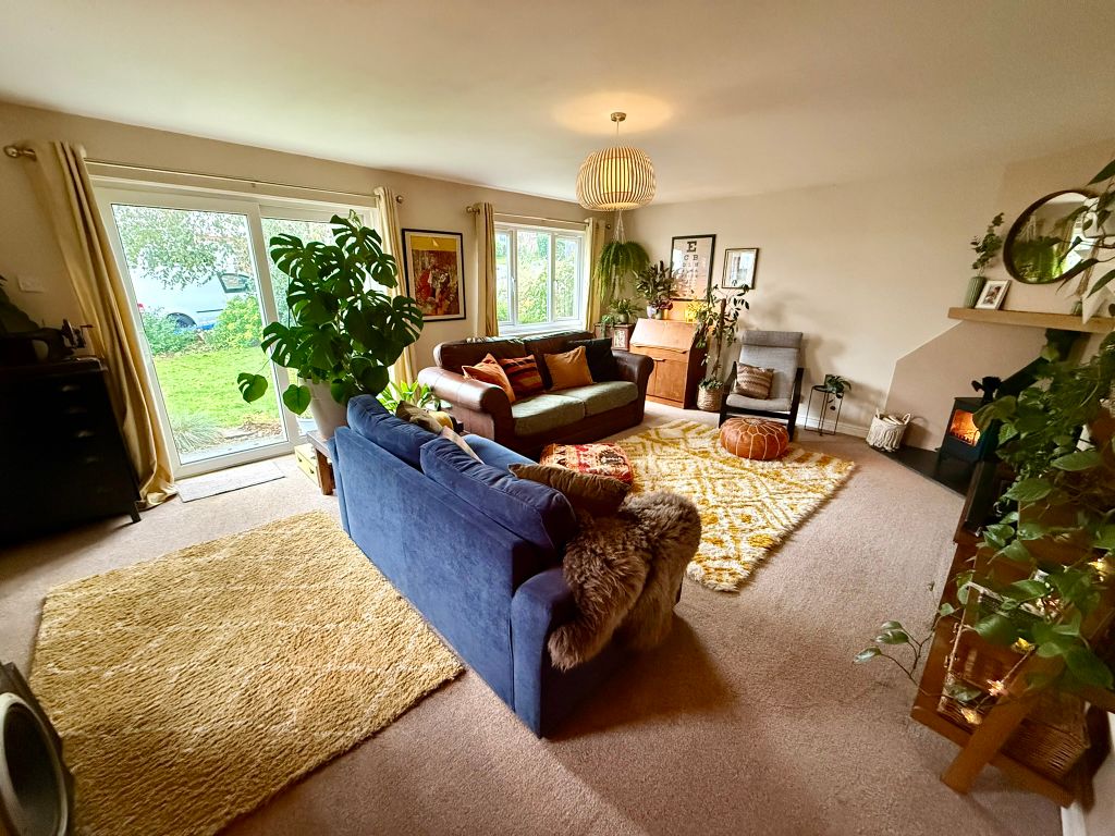 Property photo 2 of 23