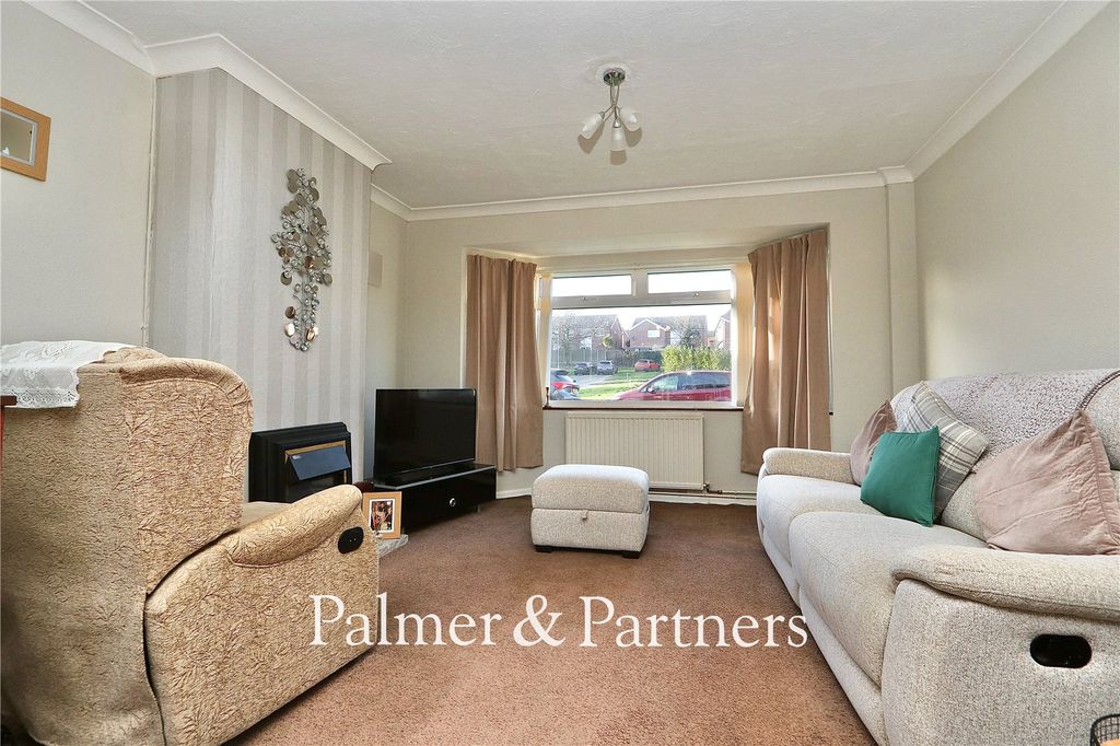 Property photo 2 of 24 Picture No. 15