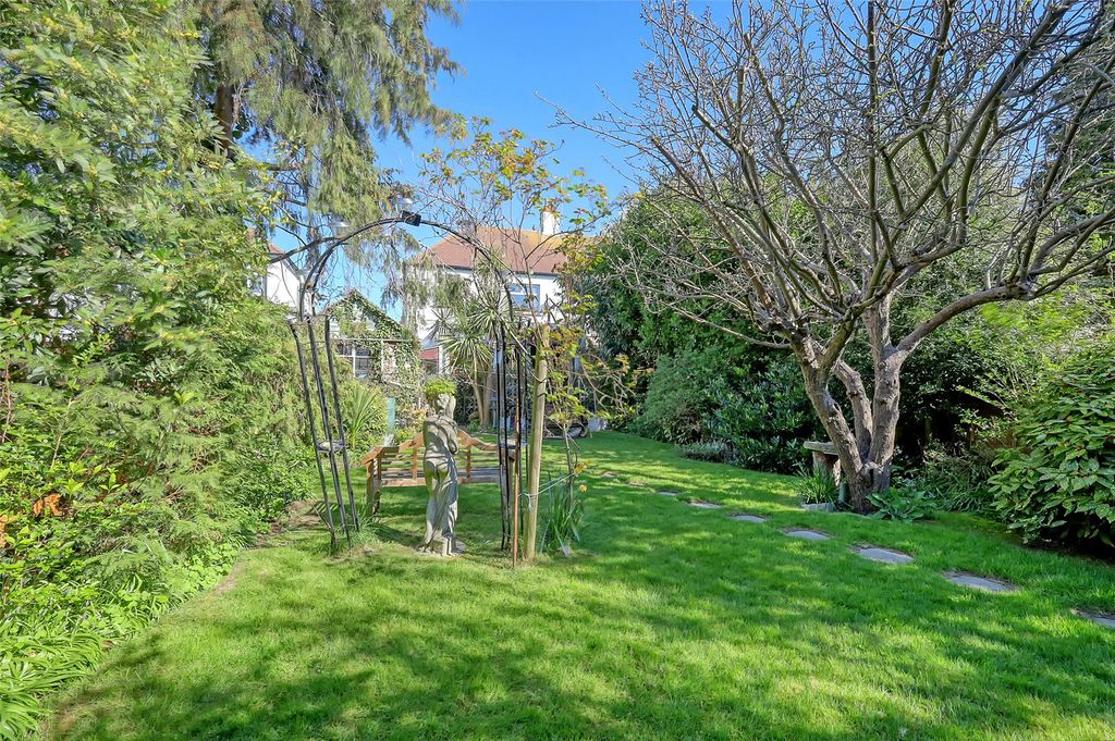 Property photo 3 of 16 Picture No. 22