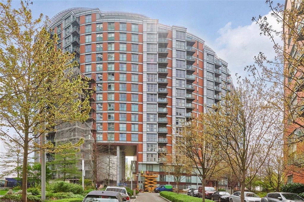 Property photo 3 of 11