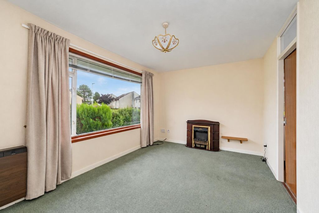 Property photo 3 of 19 1 Millhall Crescent Dundee-3.Jpg
