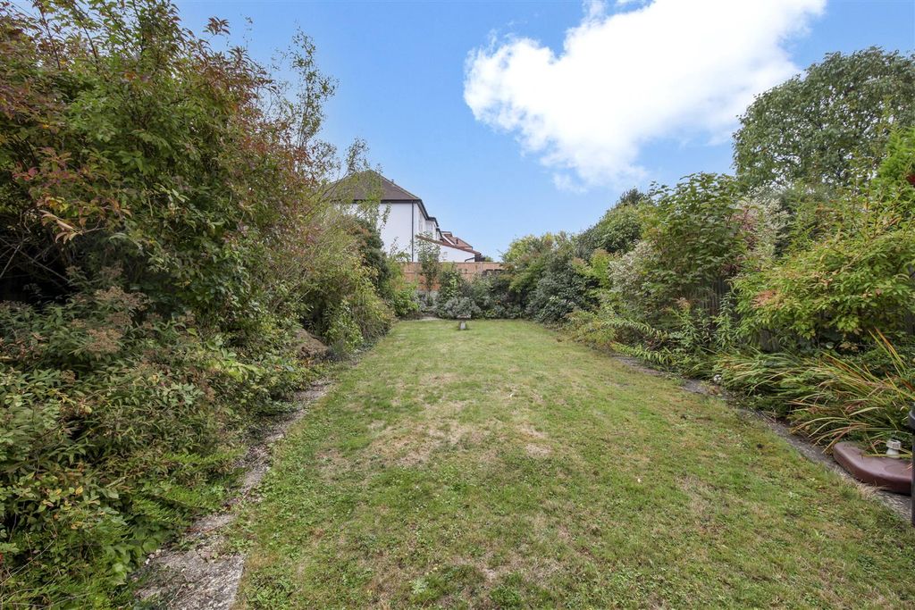 Property photo 2 of 15 8,Cyprus Gardens, Finchley, - Uiraegwg8Mgsavmuimkl