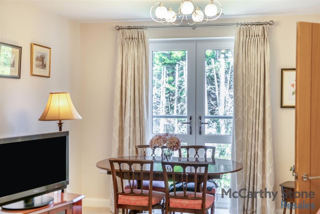 Property photo 2 of 19 8649139-Interior06.Jpg