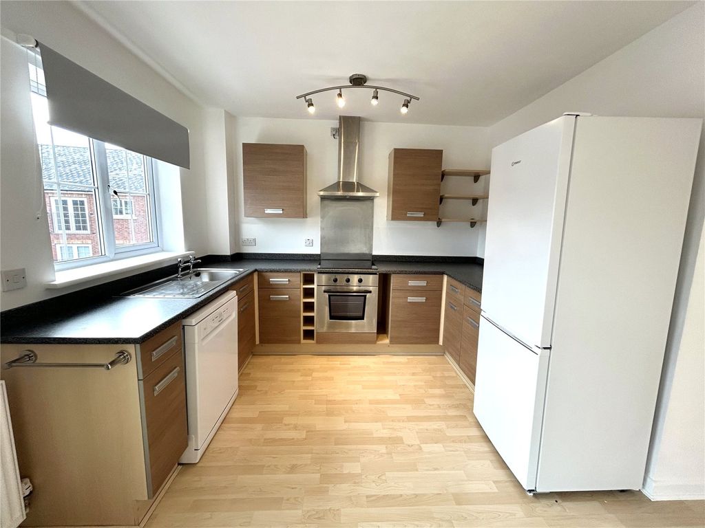 Property photo 2 of 7 Picture No. 20