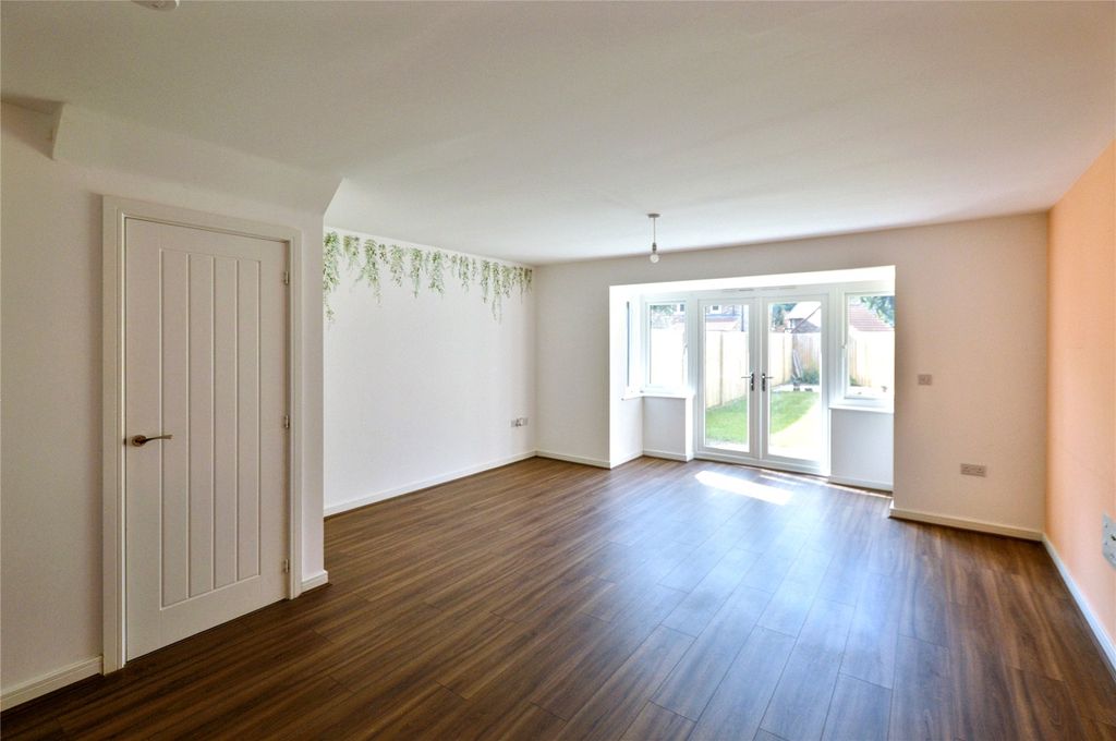 Property photo 3 of 13 Picture No. 19