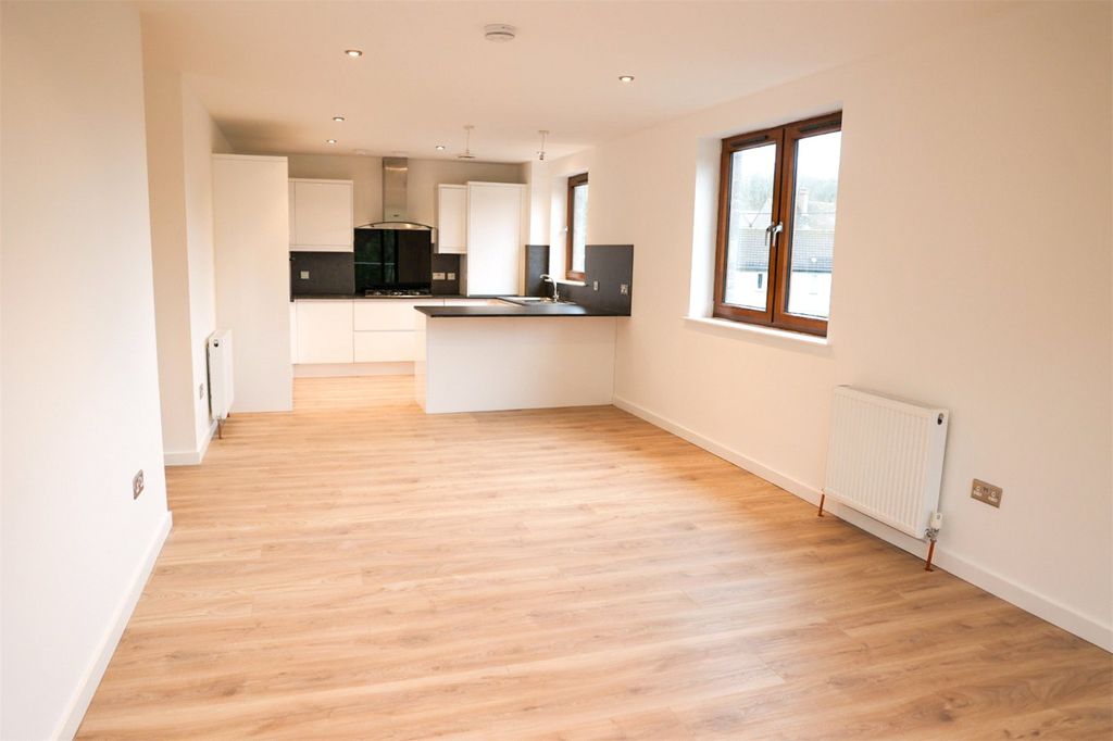 Property photo 3 of 20 Lounge/Kitchen