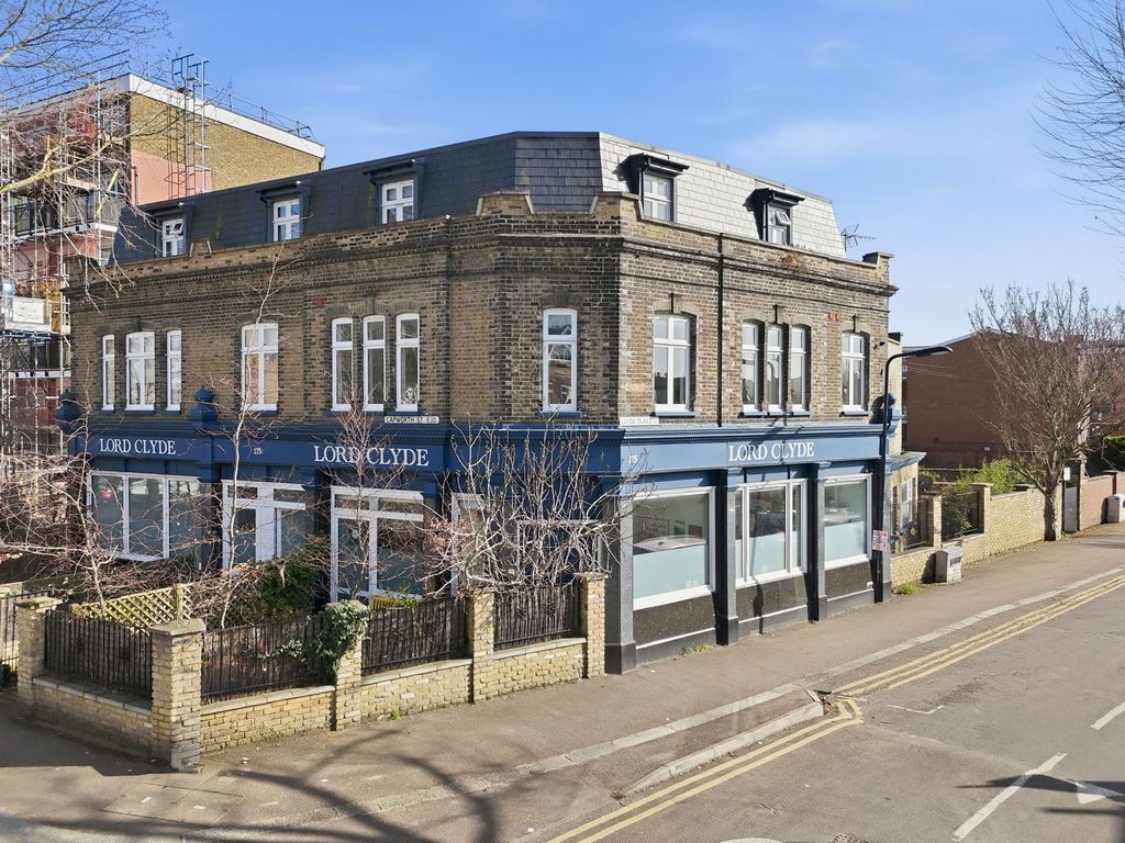 Property photo 1 of 15