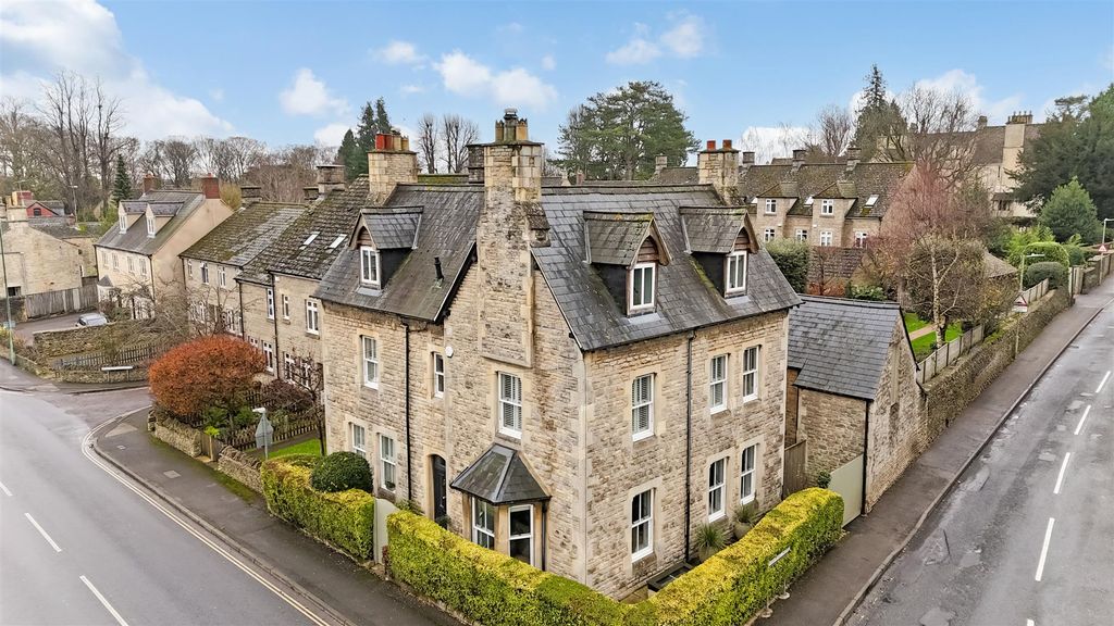 Property photo 1 of 33 Ph54_6318889.Jpg