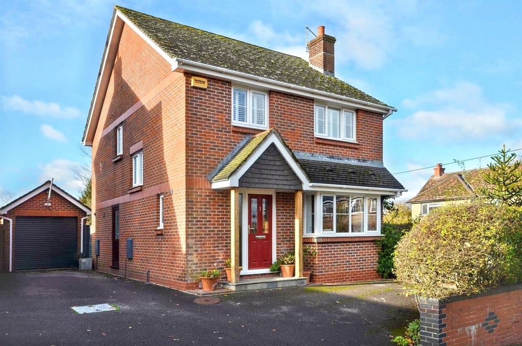 Property photo 1 of 12 Front