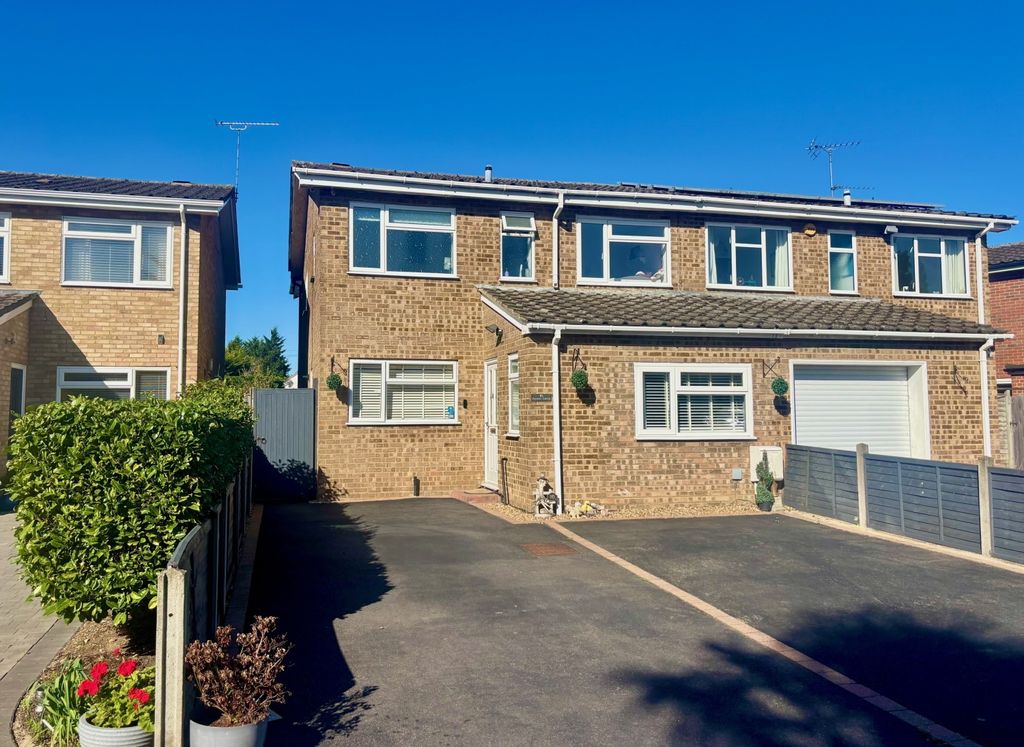 Property photo 1 of 13 Front