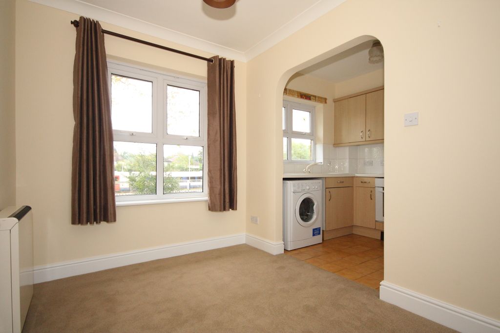 Property photo 3 of 7
