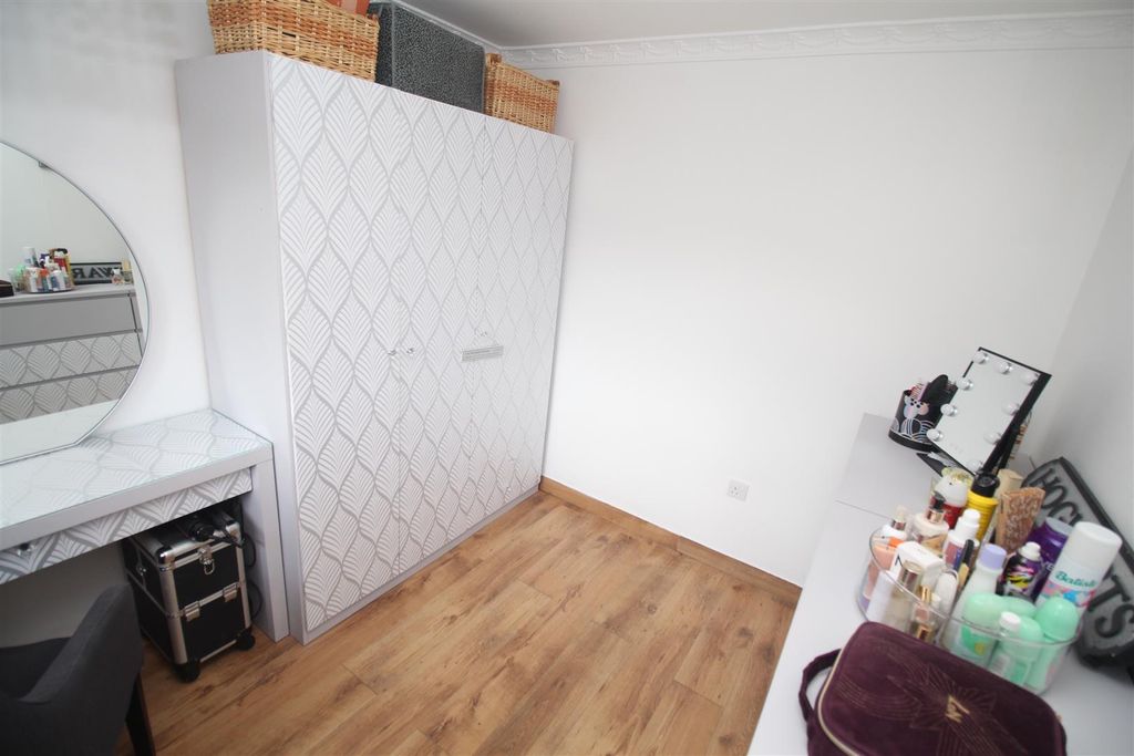 Additional image 33 of 4 bed terraced house for saleOronsay Avenue, Port Glasgow PA14