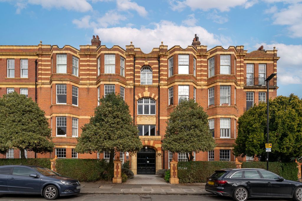 Property photo 1 of 26