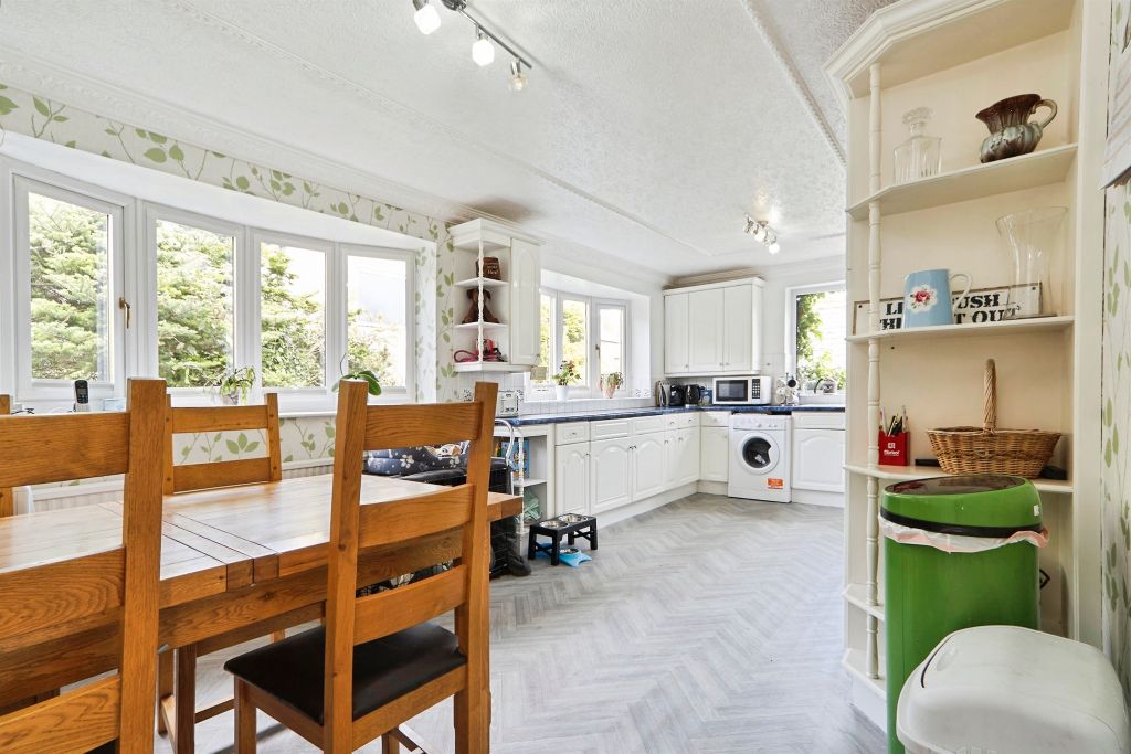 Additional image 4 of 4 bed detached house for saleScott Lane, Riddlesden, Keighley BD20