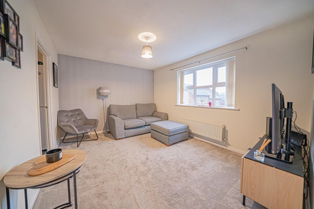 Property photo 3 of 13 3.Jpg