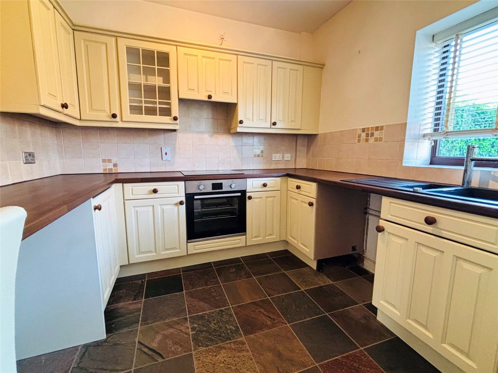 Property photo 3 of 9 Picture No. 19