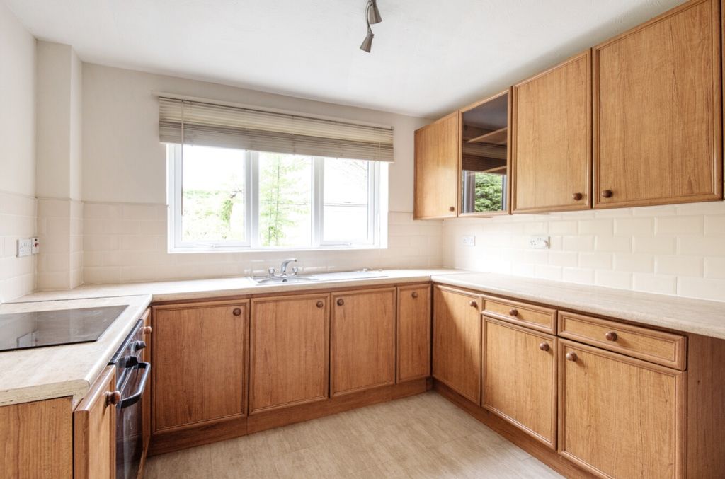 Property photo 2 of 21 1153089 (18)