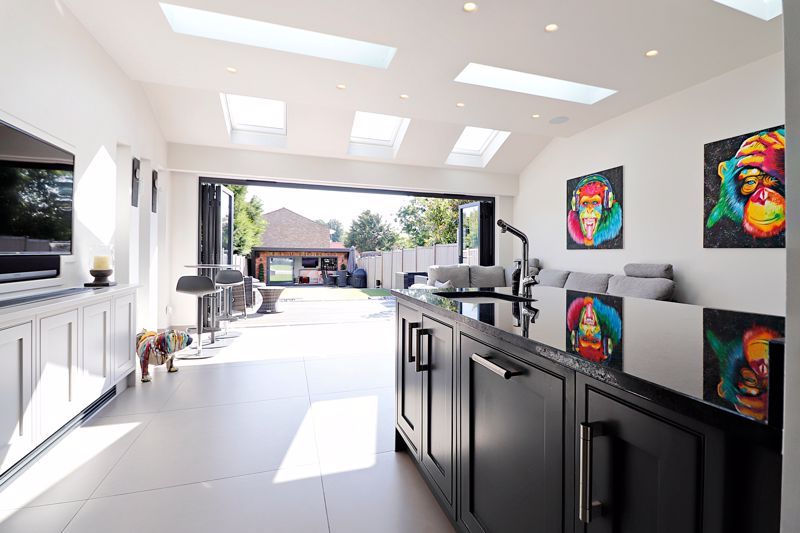 Property photo 3 of 28 Photo 13